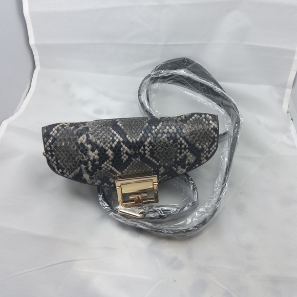 Purse/Fanny Pack - Picture 1 of 12